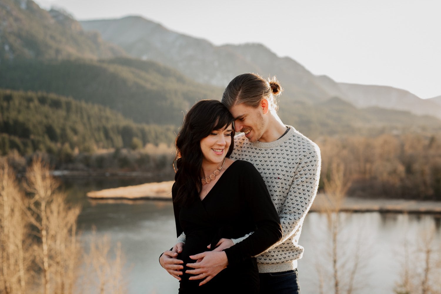Columbia River Gorge Sunset Maternity Session