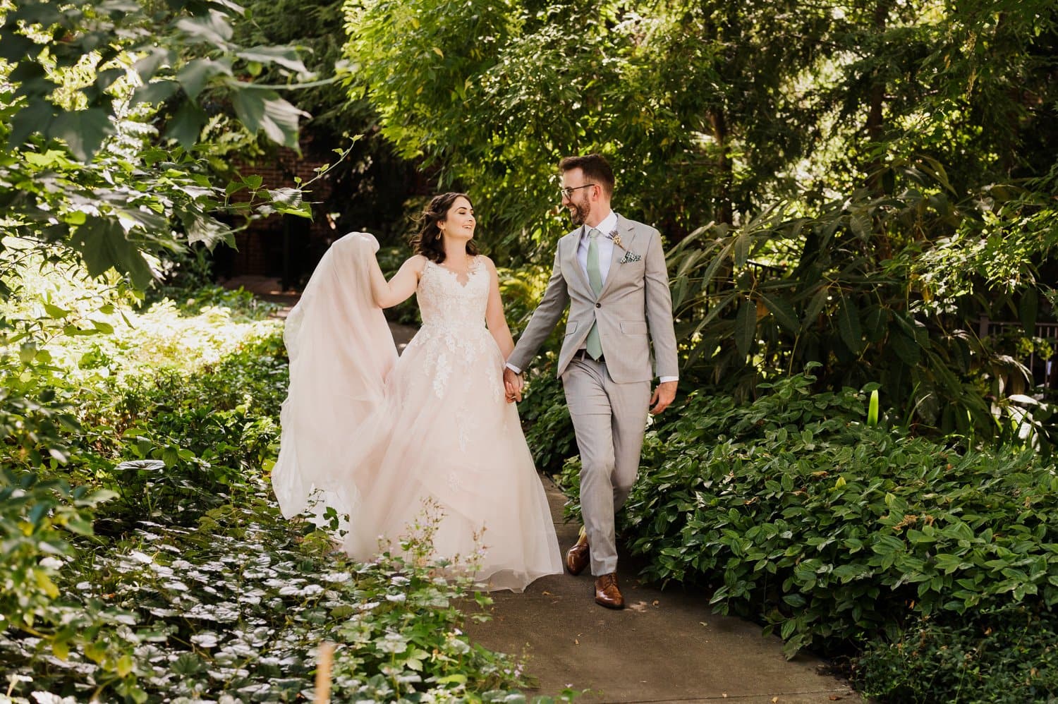 McMenamins Grand Lodge Wedding Photography