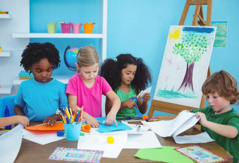 15 Best Creative Activities for Kids