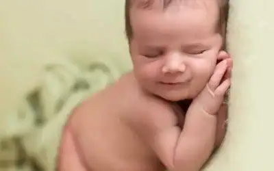 Embracing Newborn Magic: Crafting Timeless Memories with Expert Photography