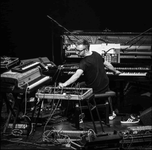 James Gillespie [UK] + Vaghy