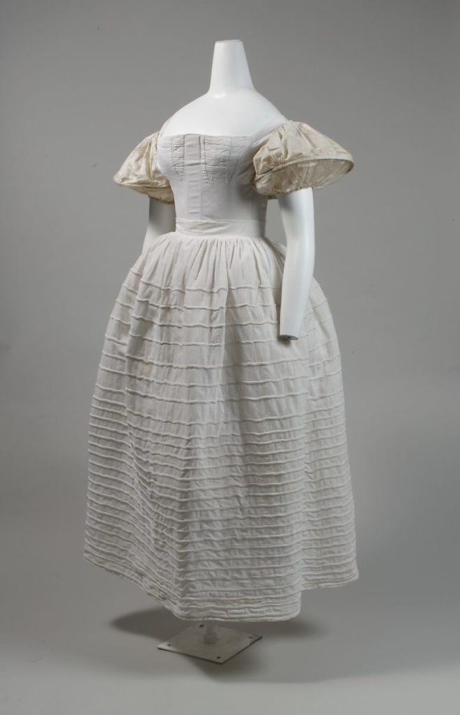 1830s undergarments