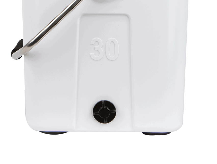 MC30W-Cruiser30-White-Side-Slider-min side view white cruiser 30 with drain plug