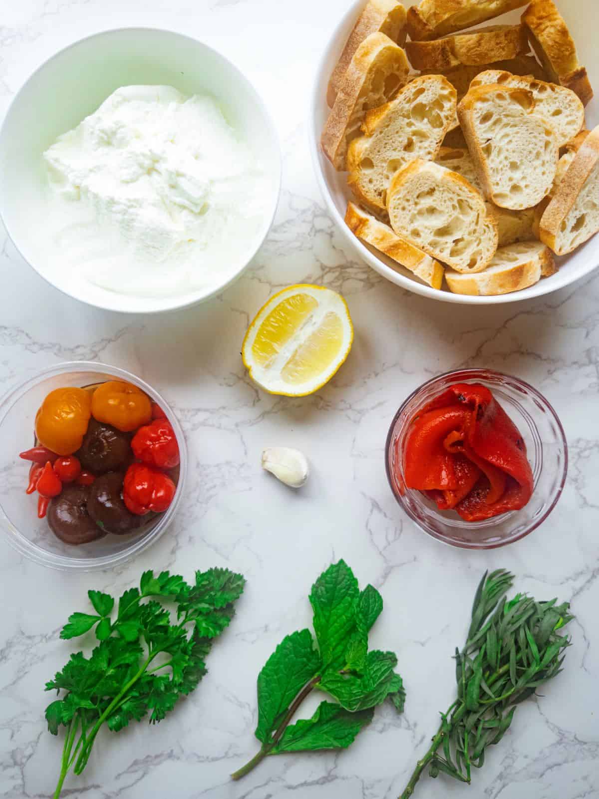 Whipped ricotta crostini ingredients.