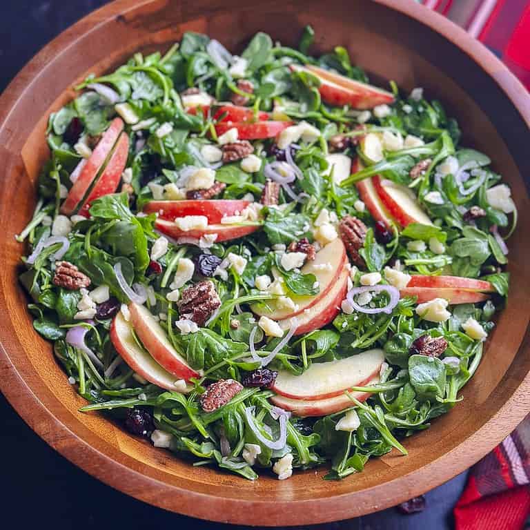 Arugula Apple Salad with Cheddar and Pecans