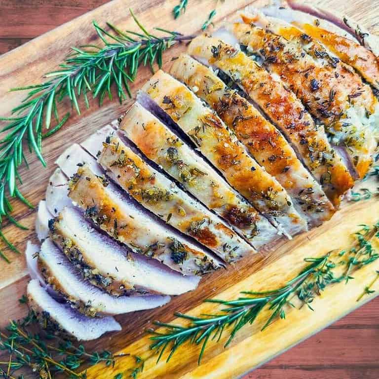 Classic Roasted Boneless Turkey Breast with Gravy