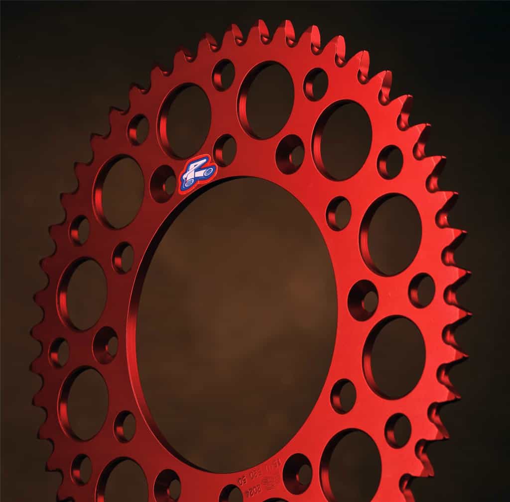 Renthal Bakdrev 520 49 RÖD Honda 02-17 CRF450R 05-17 CRF450X 78-07 CR250R 04-17 CRF250R/CRF250X 84-04 XR250R 79-07 CR125R 87-88 CR500R 92-01 CR500R 96-04 XR400R 87-99 XR600R 00-16 XR650R