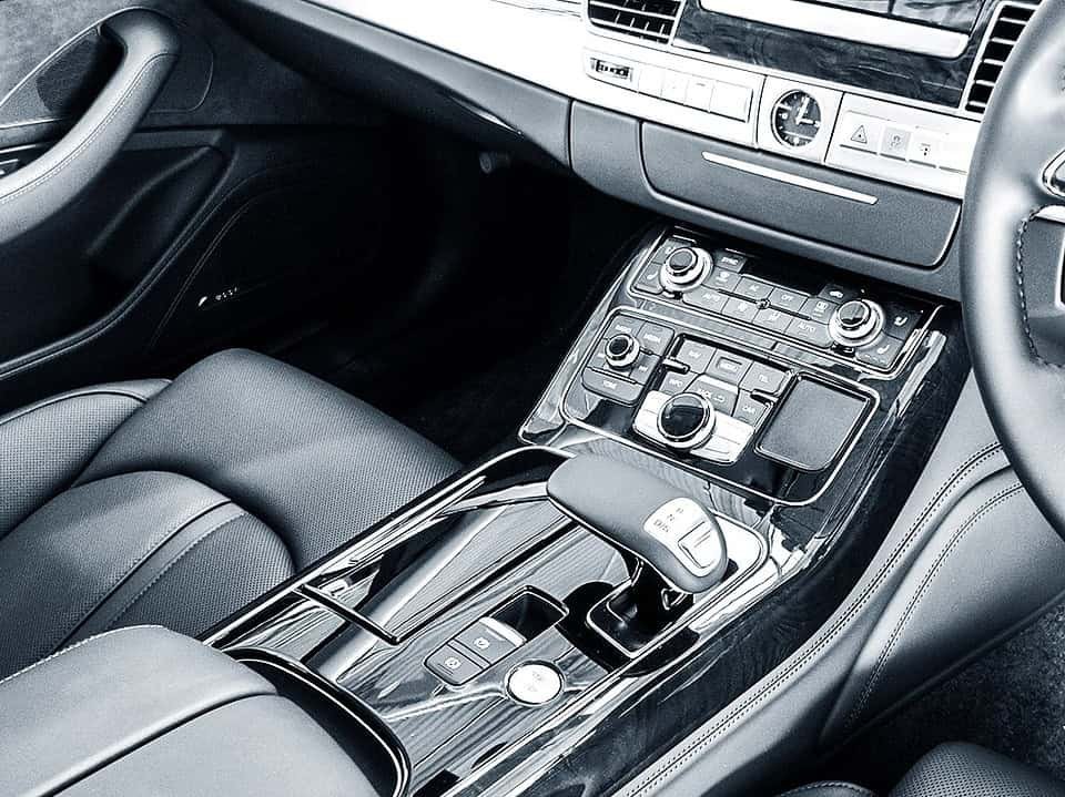 manutenzione e riparazione automobilistica