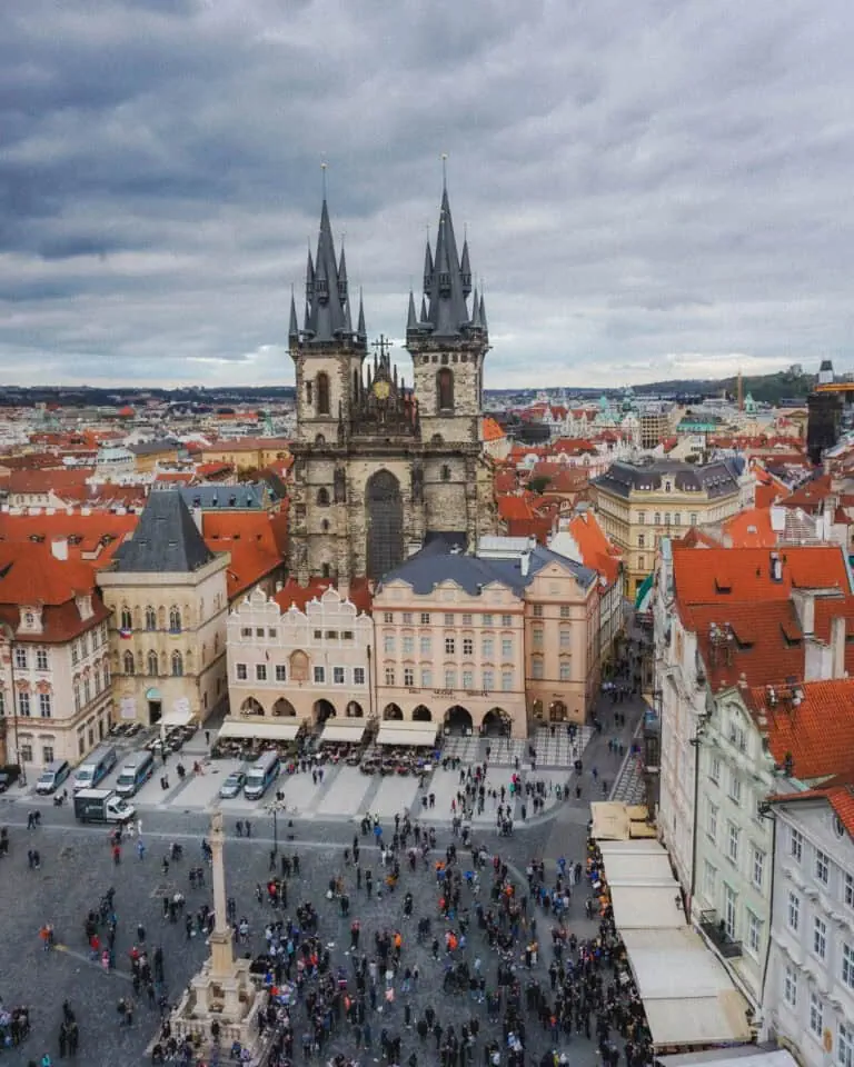 Looking to spend a long weekend in Prague this autumn? Here's the perfect itinerary to see Prague's fall foliage and spend 3 days in Prague!