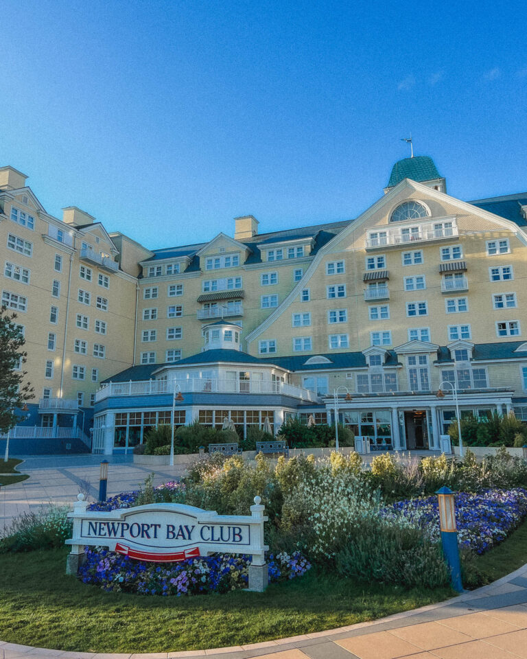 Keeping reading for the opening times Disneyland Paris and how to completely maximize your stay at one of the most magical places on earth!