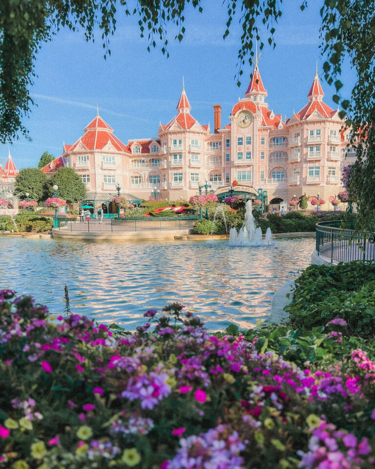 Keeping reading for the opening times Disneyland Paris and how to completely maximize your stay at one of the most magical places on earth!