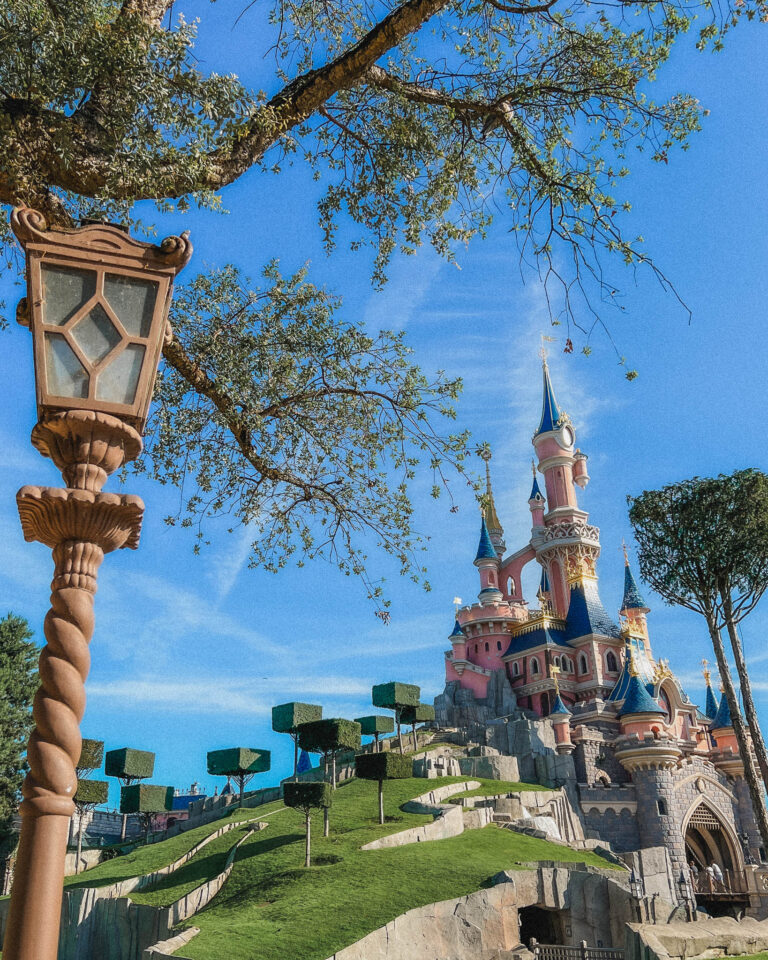 Keeping reading for the opening times Disneyland Paris and how to completely maximize your stay at one of the most magical places on earth!