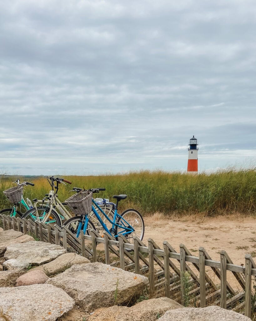 Sankaty Lighthouse is one of the most iconic lighthouses on Nantucket and one of the best things to see on the island. The lighthouses on Nantucket vs Martha's Vineyard are more picturesque. This Sankaty Lighthouse is famous for its white and red stripes.