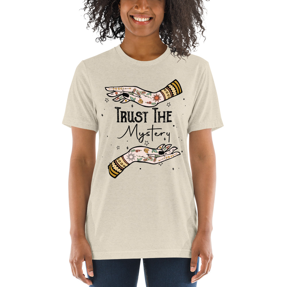 Trust the Mystery | Short sleeve t-shirt