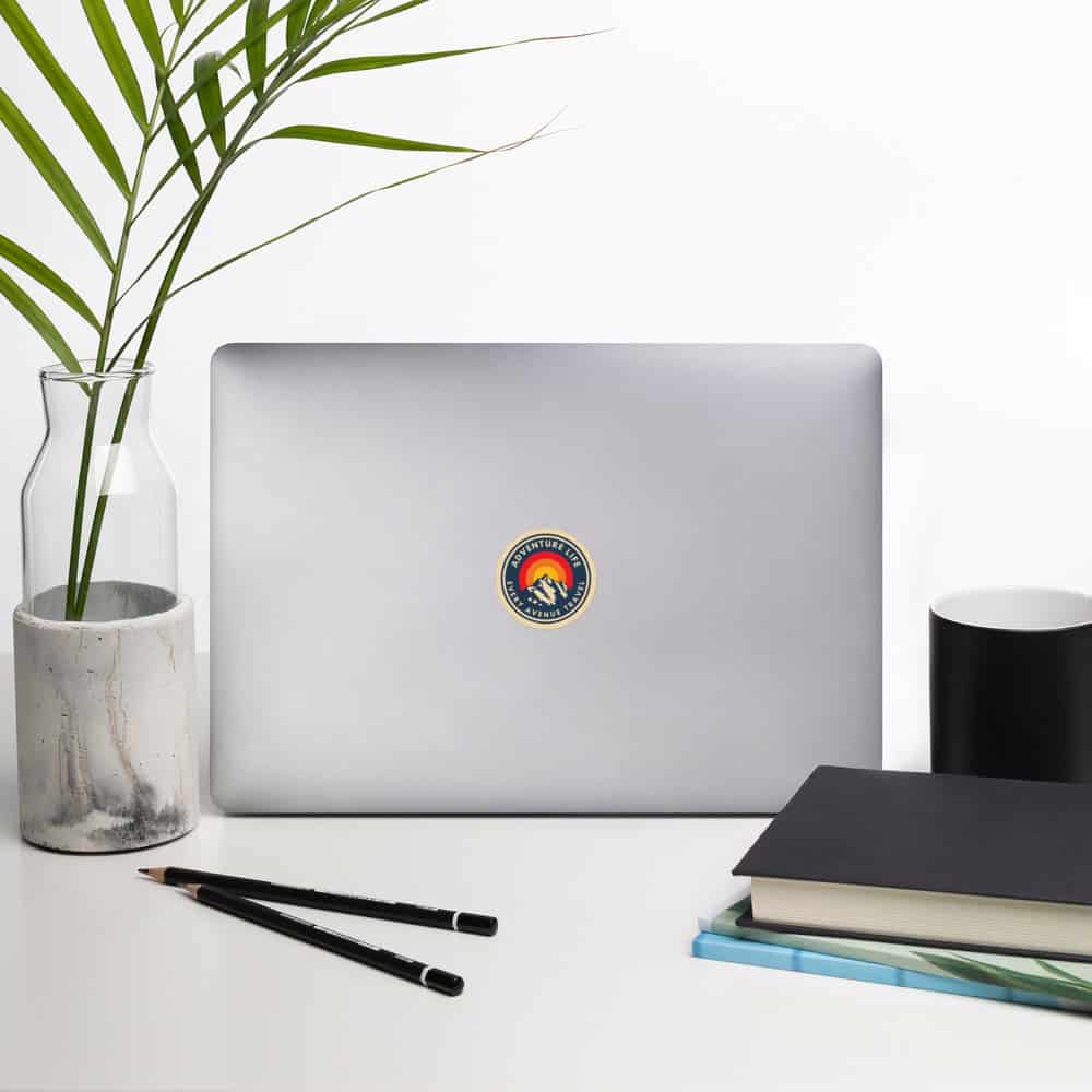 EVERY AVENUE TRAVEL | Bubble-free stickers
