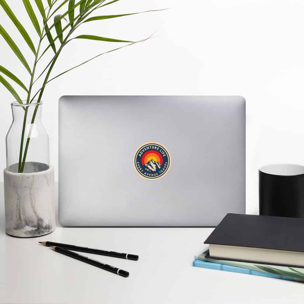 EVERY AVENUE TRAVEL | Bubble-free stickers