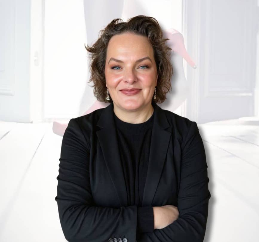 Dr. Fiona Lovely