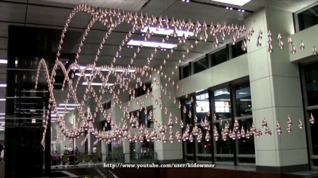 I uploaded a @YouTube video “Kinetic Rain” Sculpture in Singapore Airport