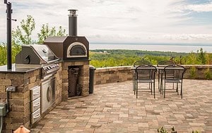 Outdoor Kitchen