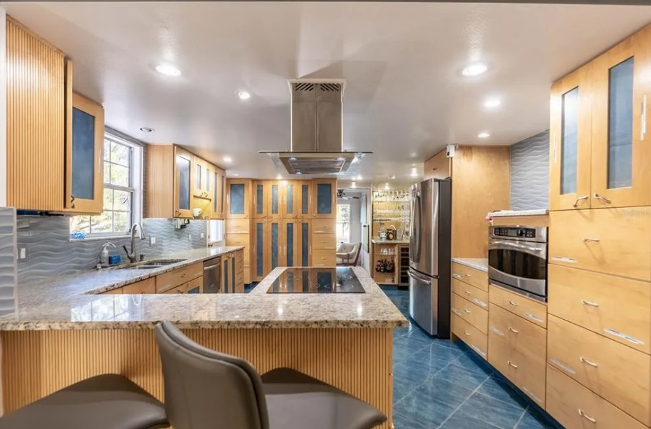 1982 double wide kitchen