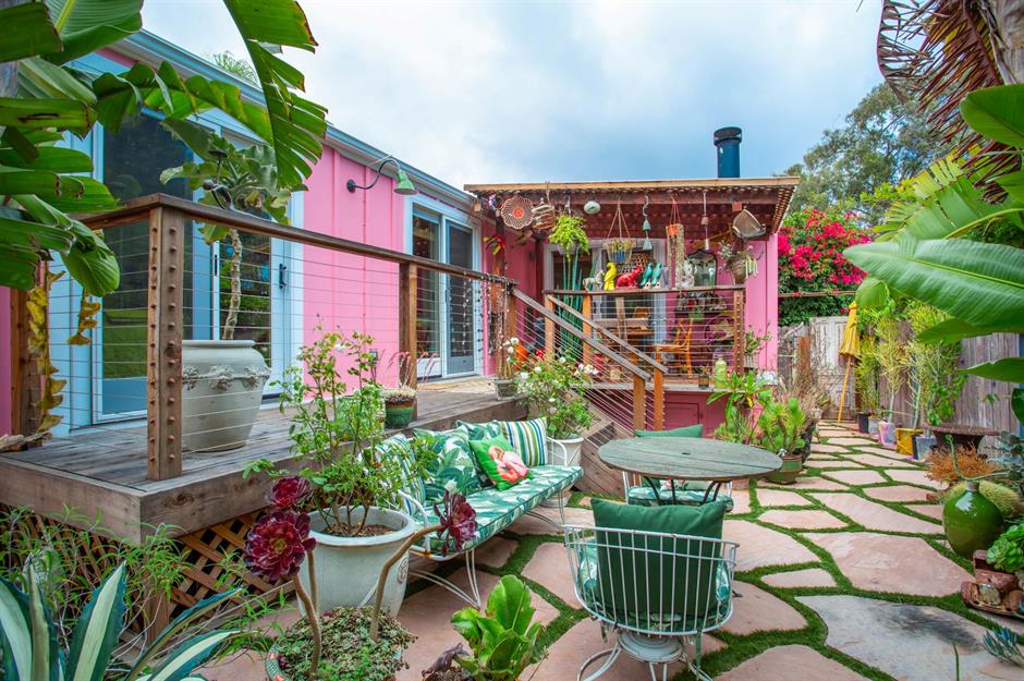 betsey johnsons paradise cove mobile home exterior