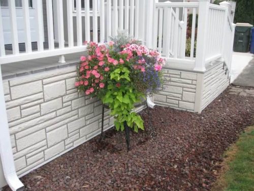 Beautiful 1995 Double Wide Remodel - new skirting