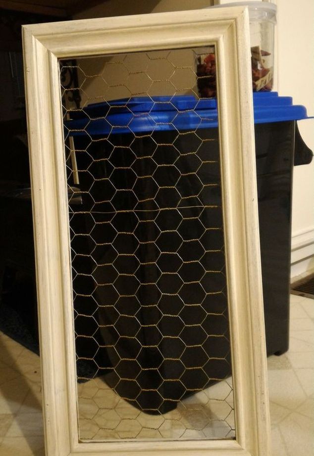 farmhouse kitchen makeover-chicken-wire-used-as-inserts-in-cabinet-doors