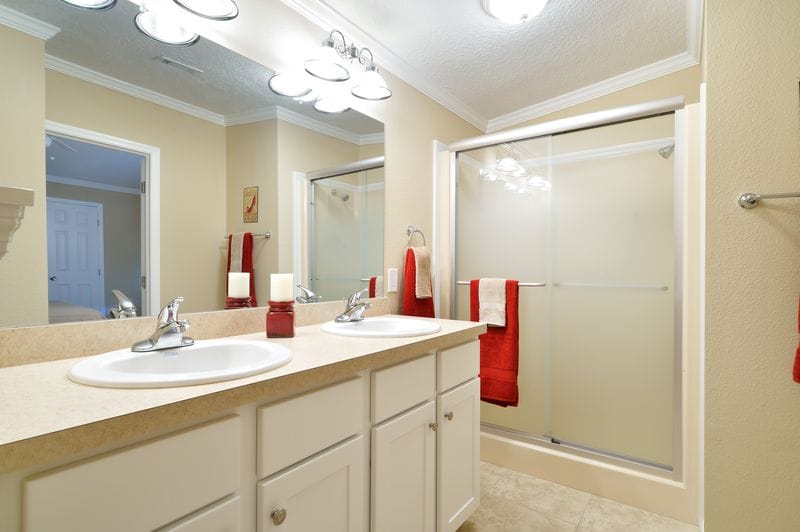 manufactured home makeover-Remodeled Manufactured Homes for sale in Florida_Bathroom