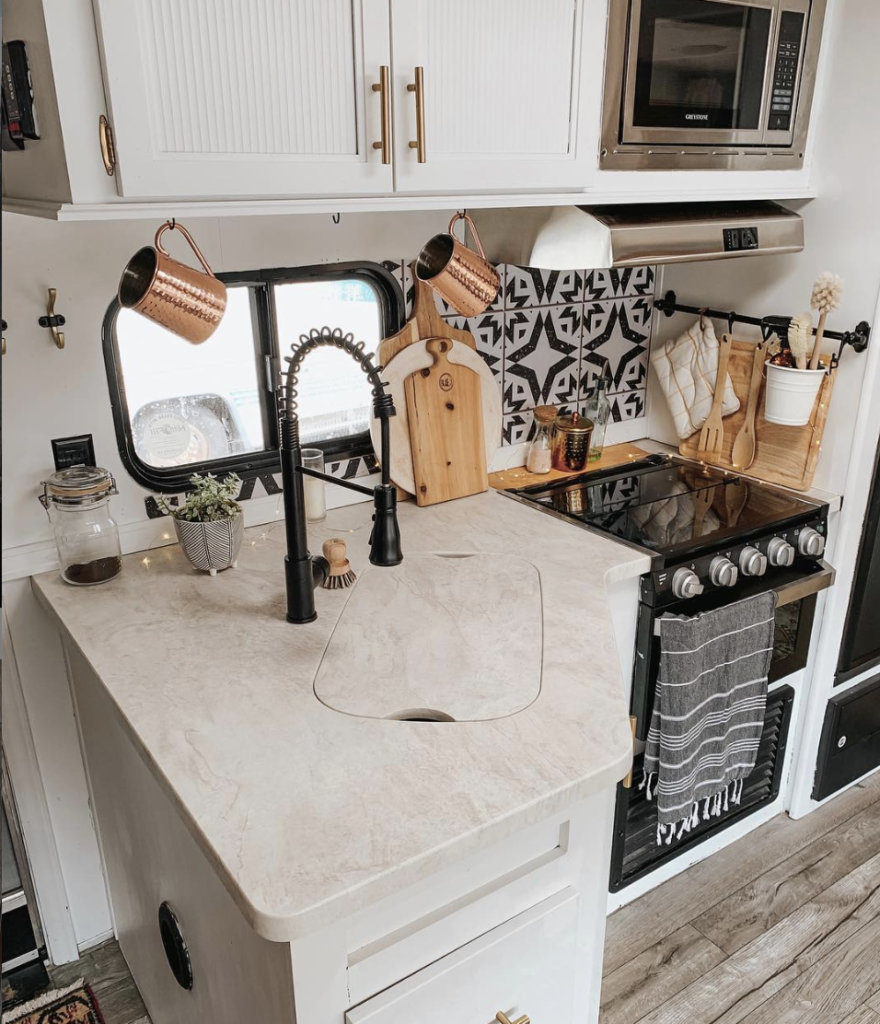 Rv Makeover Jacquelinesarahh 00001