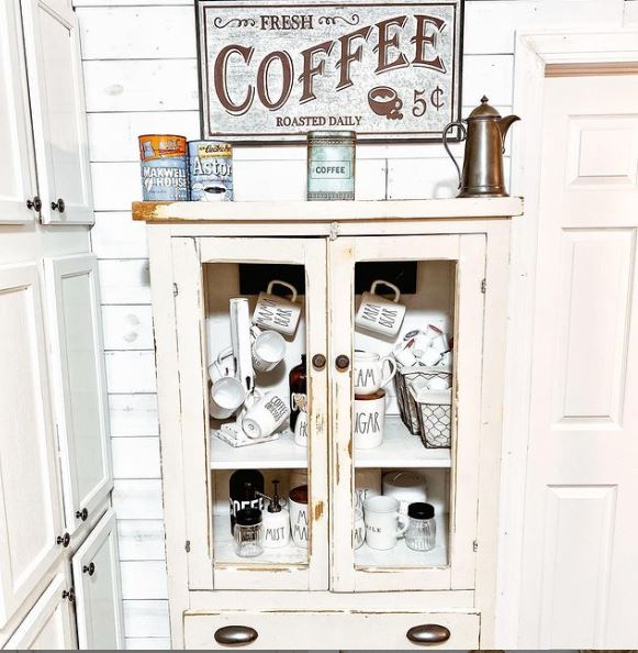 courson cottage coffee caddy