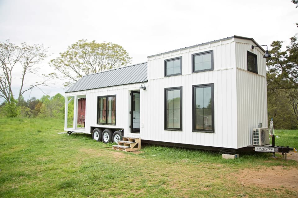 Farmhouse Tiny Home Exterior