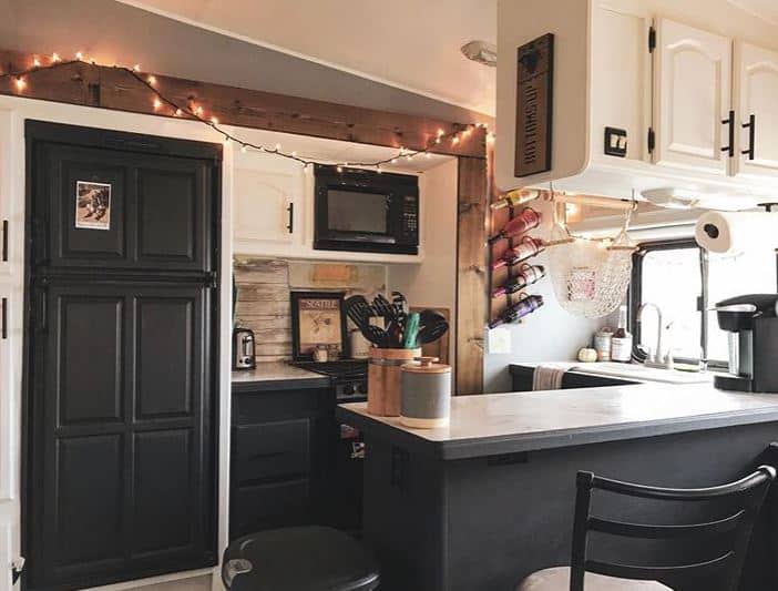 Husky Tails Kitchen