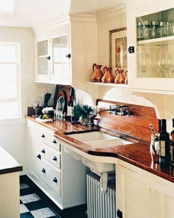 Using natural texture in small space decorating