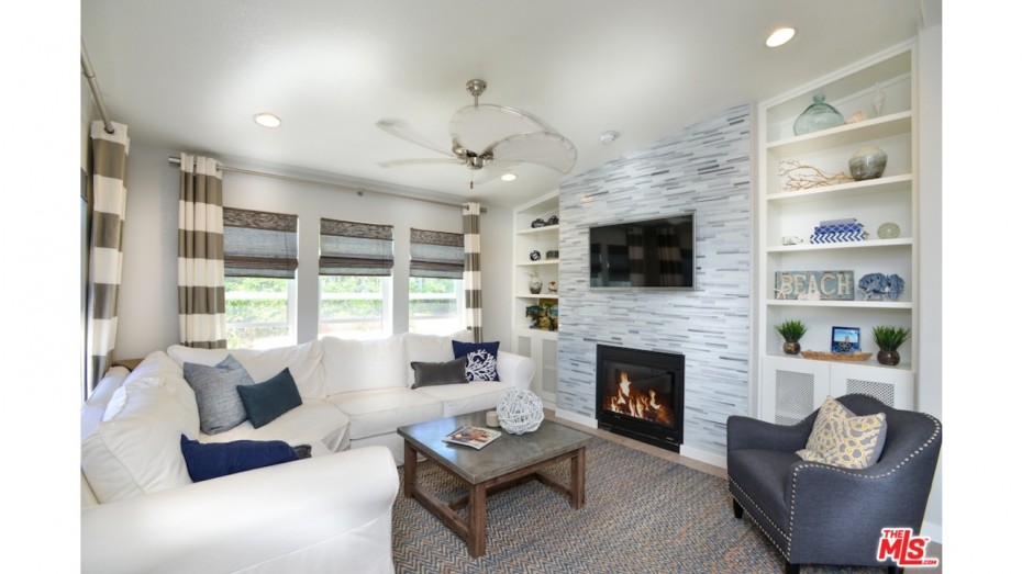 mobile home remodeling ideas -create focal points on the floor
