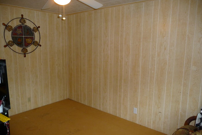 small spaces-guest room before 2