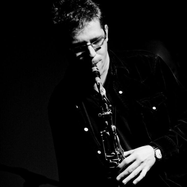 Bábel Klára hárfaművész és a Sounds of Bábel koncertje