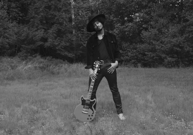 JOSÉ JAMES