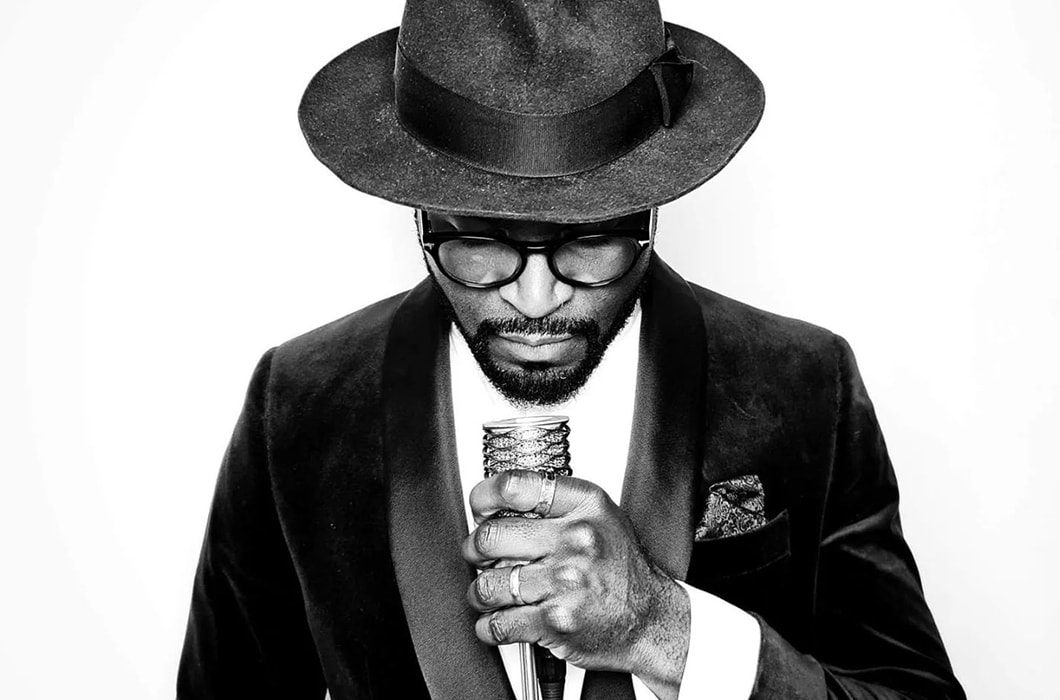 KEVIN DAVY WHITE