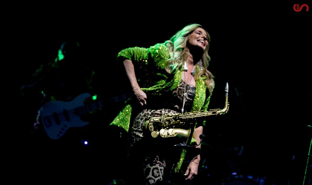 A párbeszéd művészete – Candy Dulfer élőben