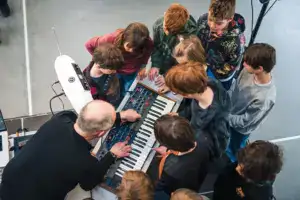 Zenei edukáció elektronikával