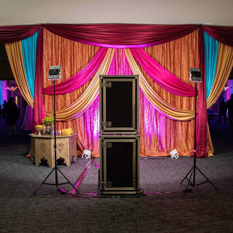 Traditional_Photo_Booth_Event_Decor_Jacksonville