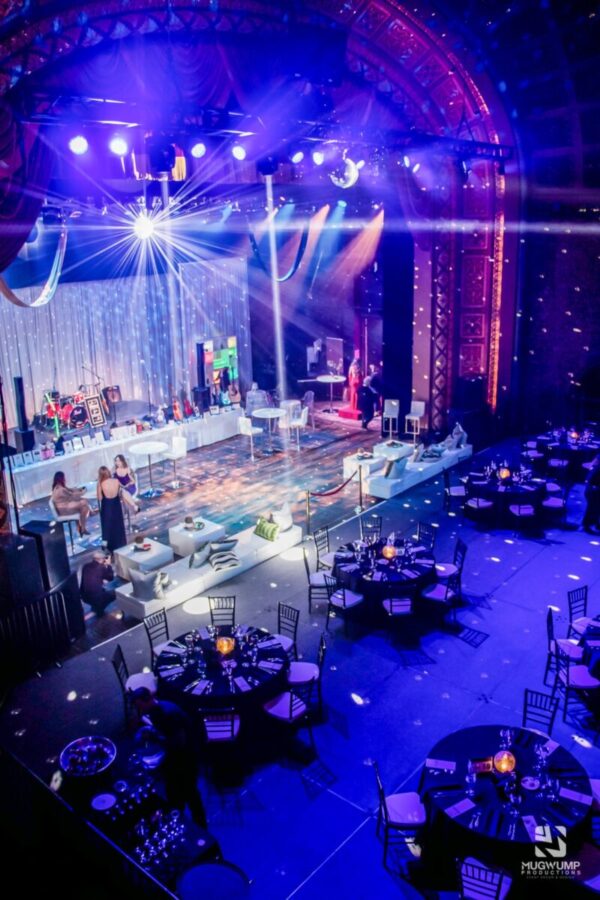 disco-themed-party-decor-lighting-800x1200