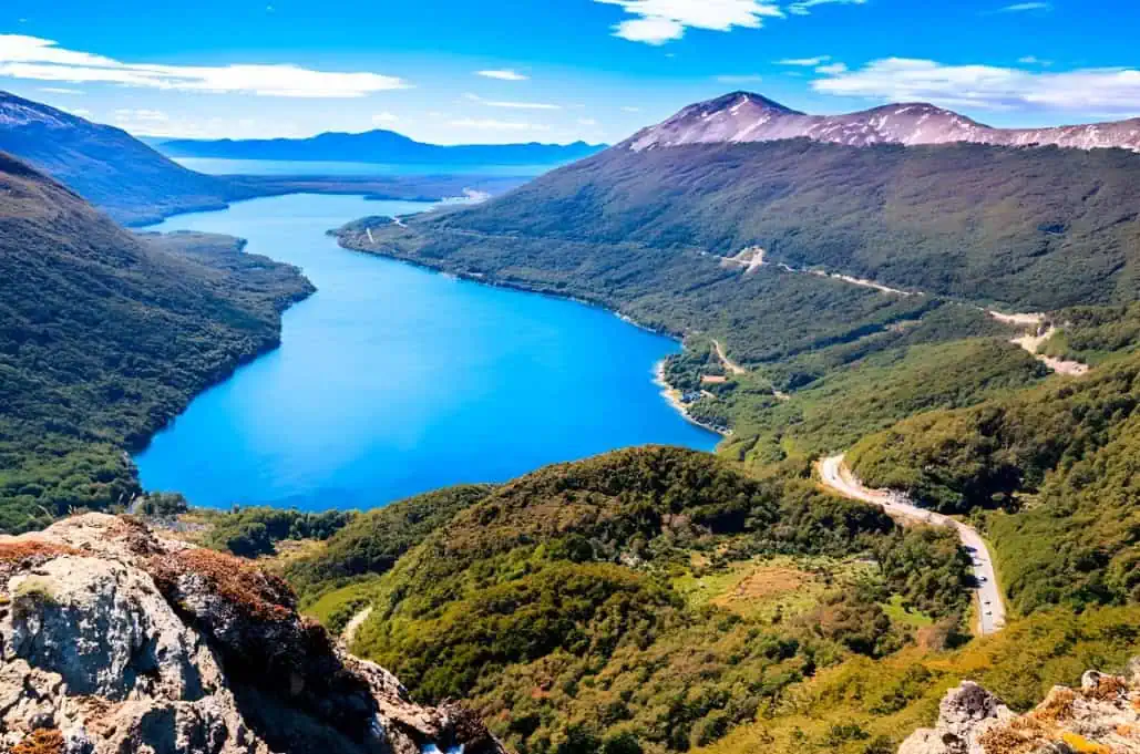 Vista aérea del Lago Escondido, excursión Lagos Escondido y Fagnano en van desde Ushuaia
