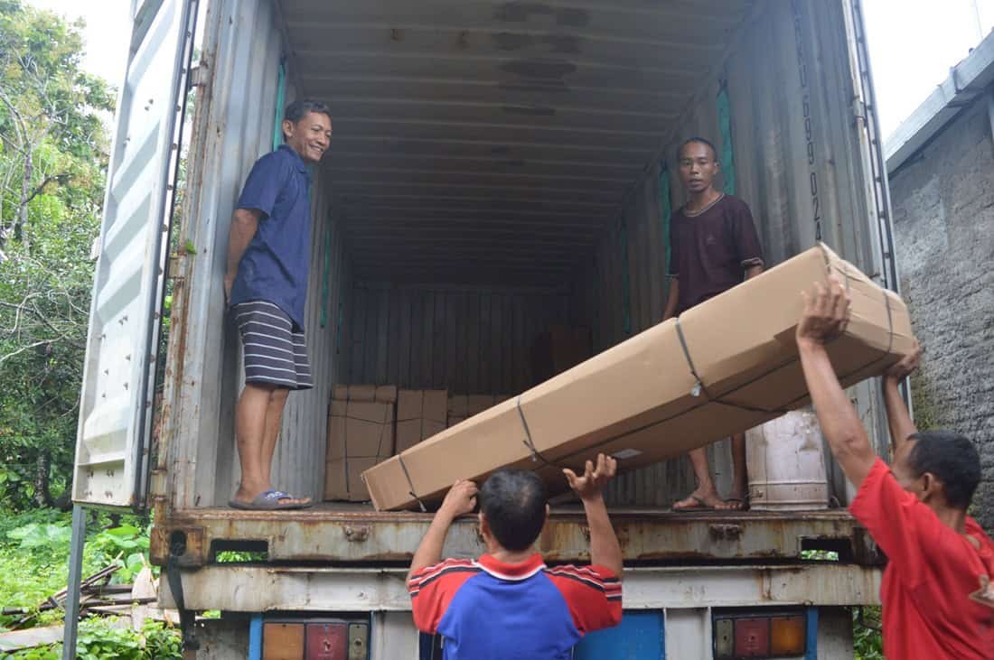 furniture shipping
