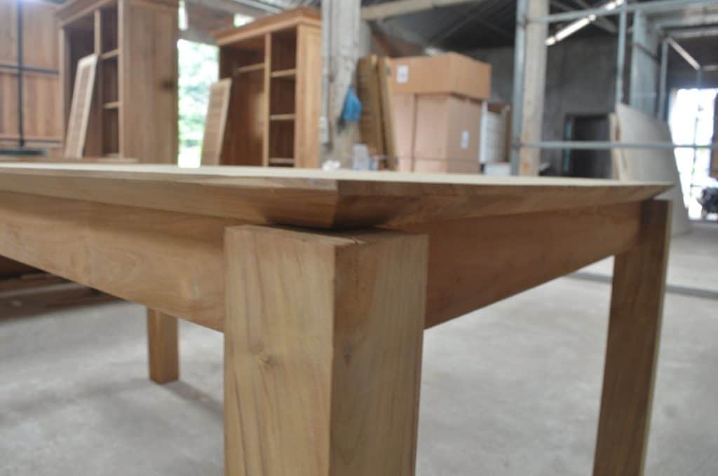 teak dining table