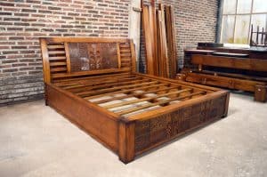 teak carving bed
