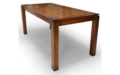 Meja Makan Modern