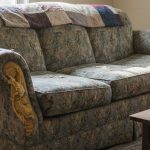 mengganti furniture di rumah