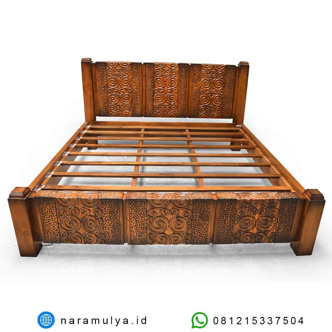 gambar tempat tidur jati ukir jepara