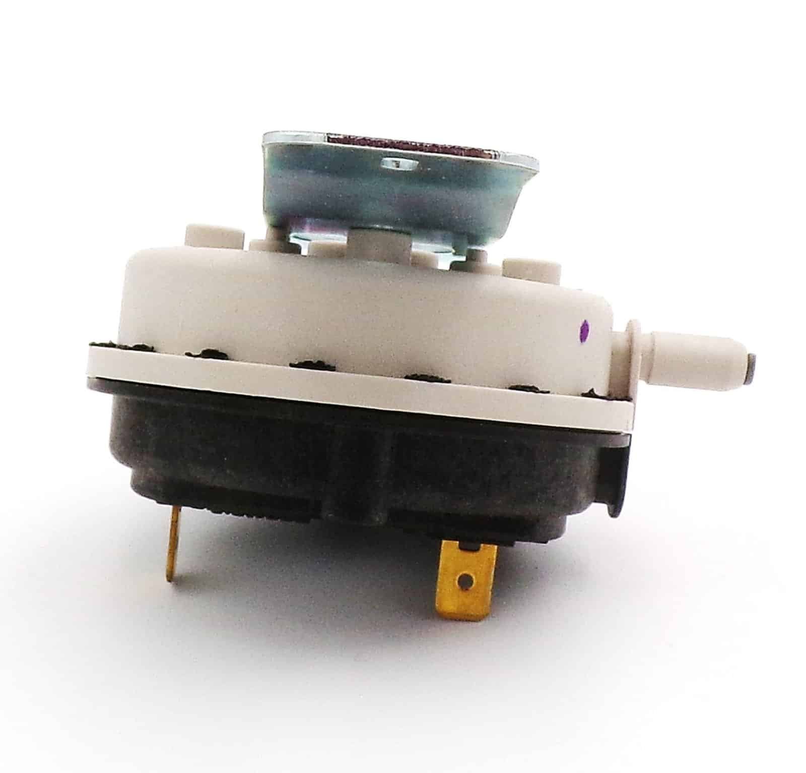 NBK-20413 VACUUM SWITCH - Image 4